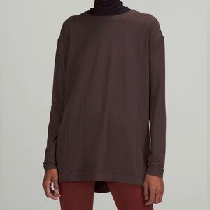 Lululemon Size 8 Modal Pleated Back Long Sleeve Shirt
French Press